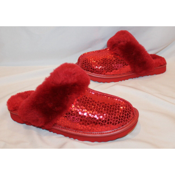 NIB UGG KIDS COZY II GEL HEARTS SLIPPERS RED YOUTH SIZE 5 6 FIT WOMEN 7 8 - Picture 2 of 7